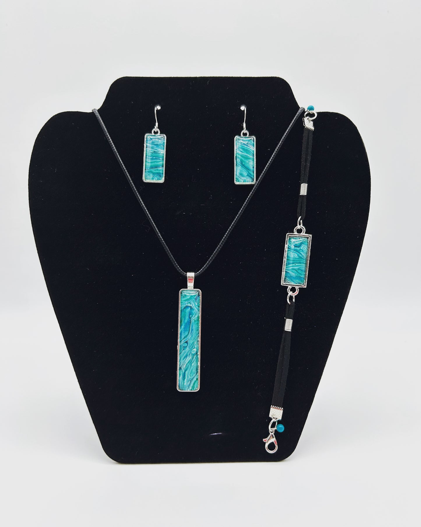 Award Winning Cabachon Jewelry Set.